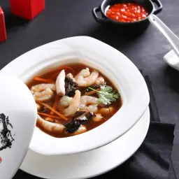 شوربة الحامض الحار